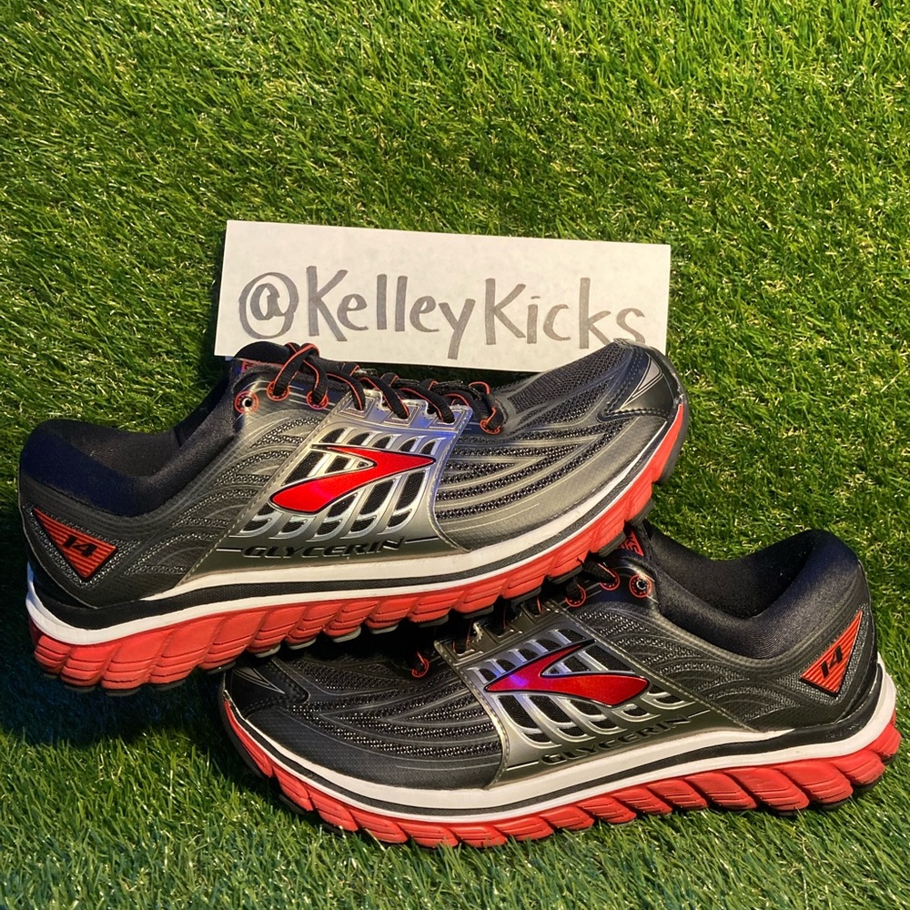 Brand new! Brooks glycerin 14 red and black. Only tried on. size 11 mens